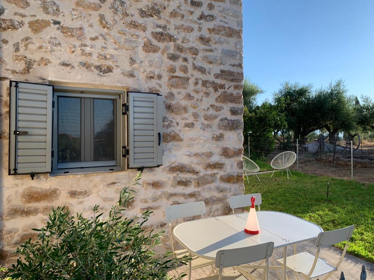 Messinian Stone House Villa Exteriör bild