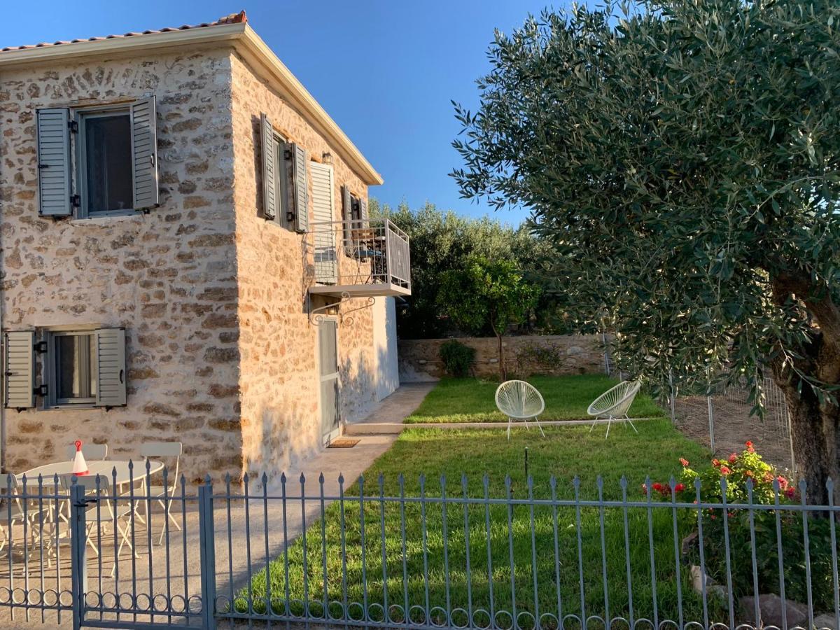 Messinian Stone House Villa Exteriör bild