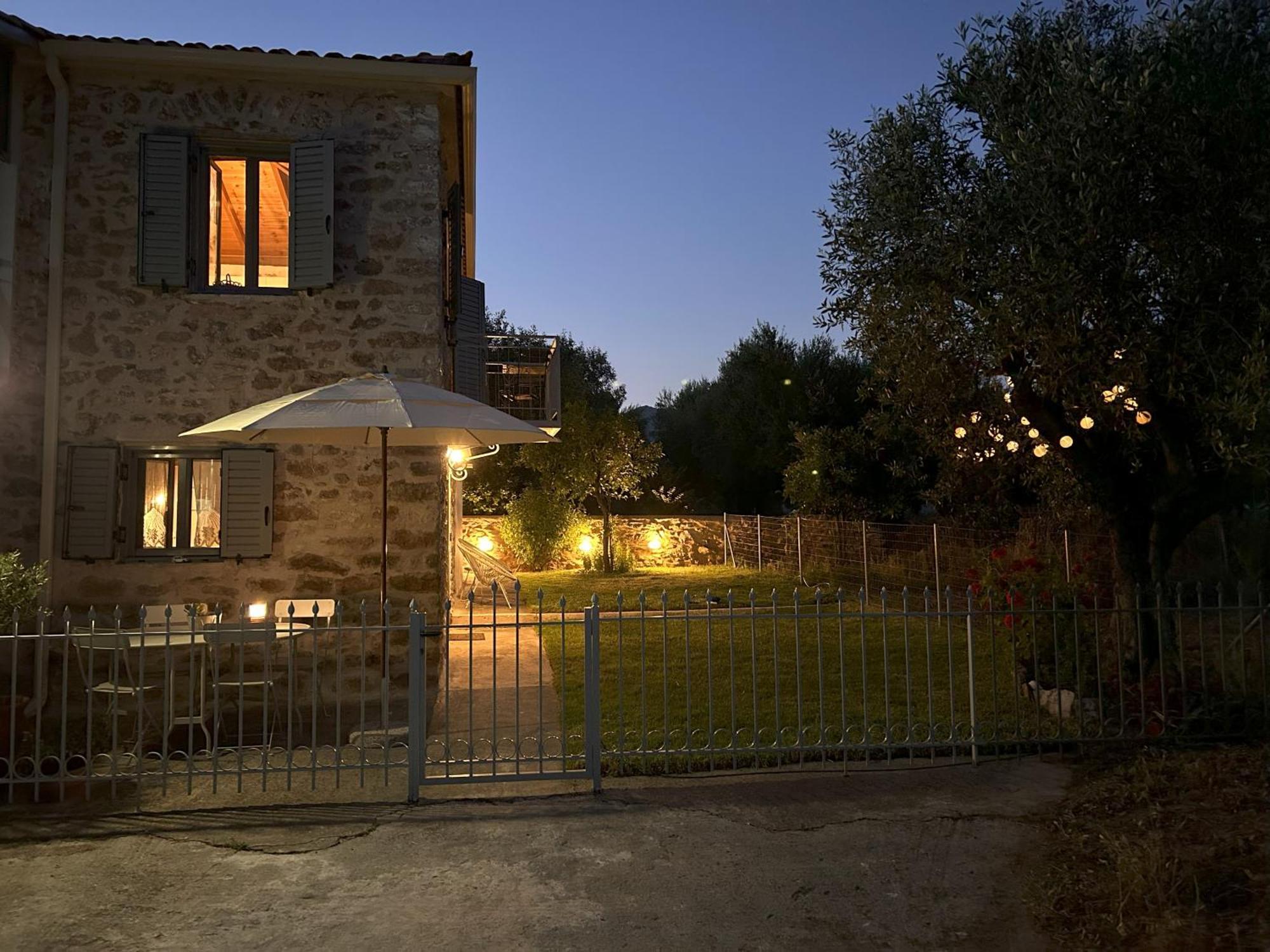 Messinian Stone House Villa Exteriör bild